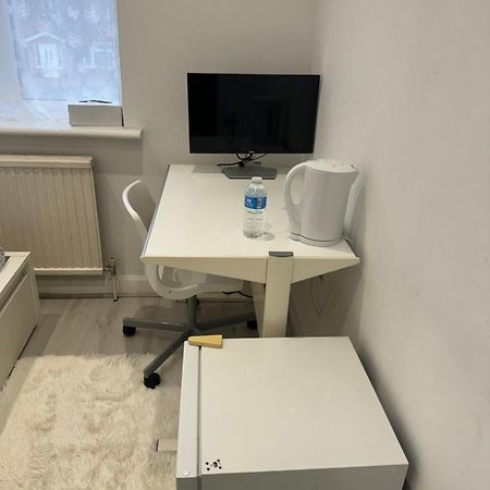 Single Room Canvey Island Εξωτερικό φωτογραφία