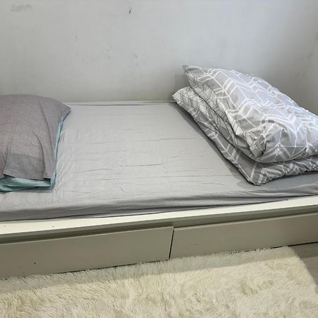 Single Room Canvey Island Εξωτερικό φωτογραφία