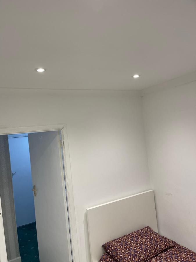 Single Room Canvey Island Εξωτερικό φωτογραφία