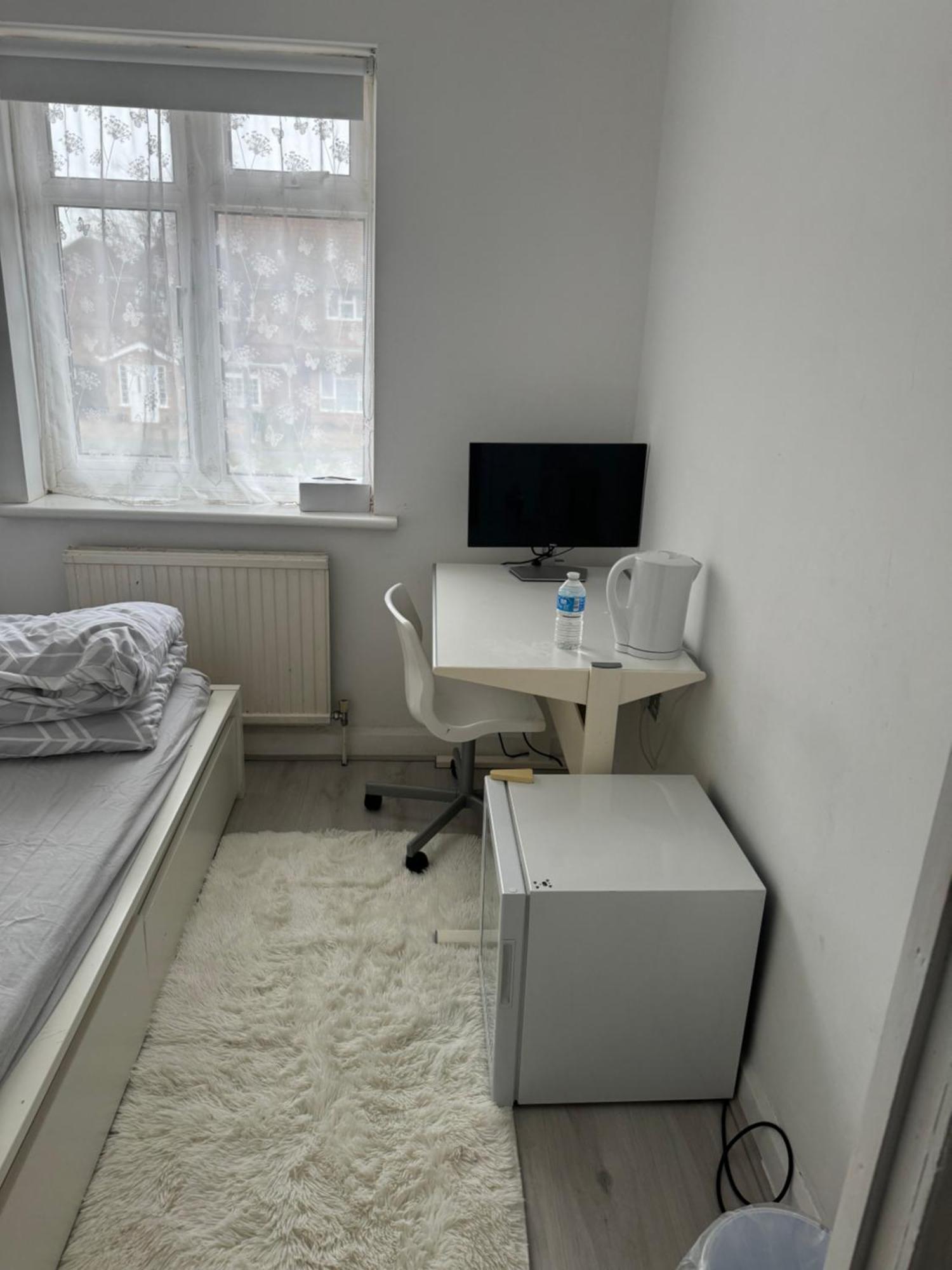 Single Room Canvey Island Εξωτερικό φωτογραφία